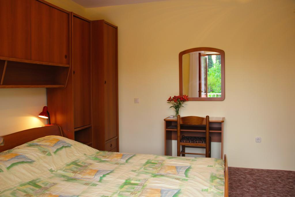 Antun Mozara Family House Bed and Breakfast Slano Buitenkant foto
