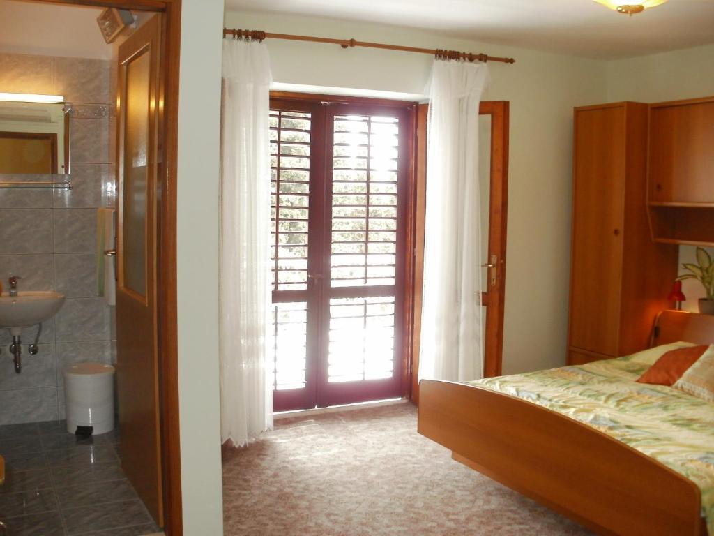 Antun Mozara Family House Bed and Breakfast Slano Kamer foto